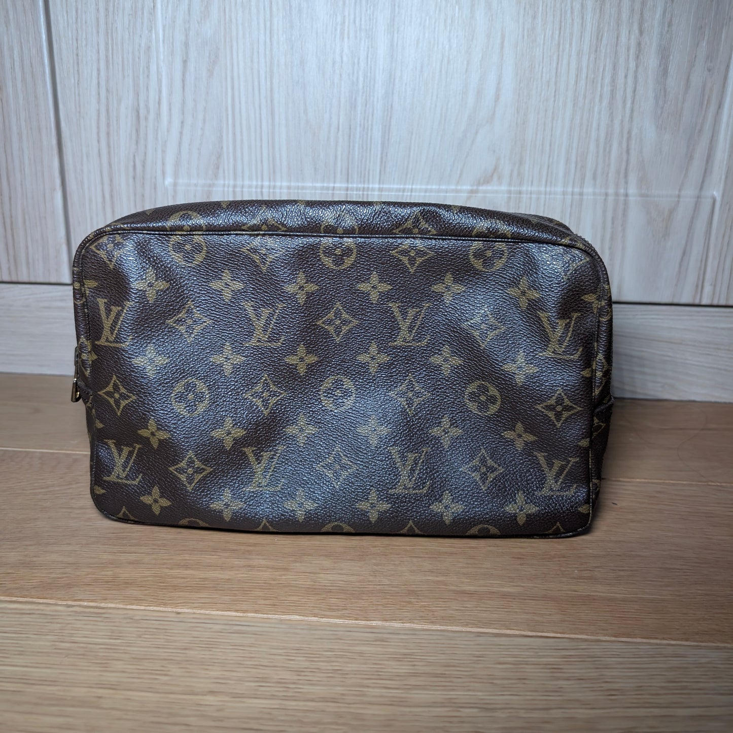 Louis Vuitton Trousse 28 in Monogram Canvas 061225B01