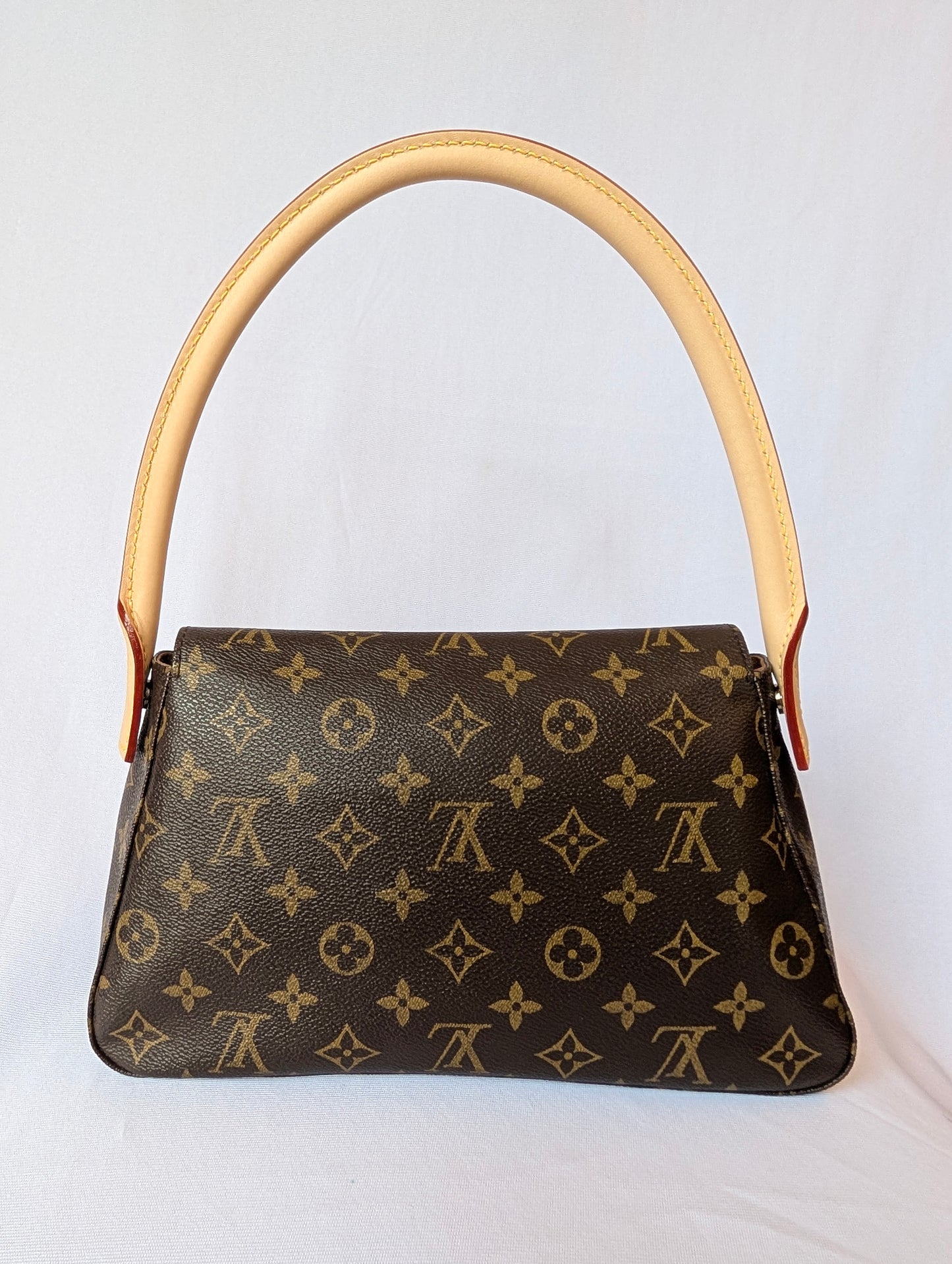 Louis Vuitton 2002 Looping PM Monogram Bag MI0092
