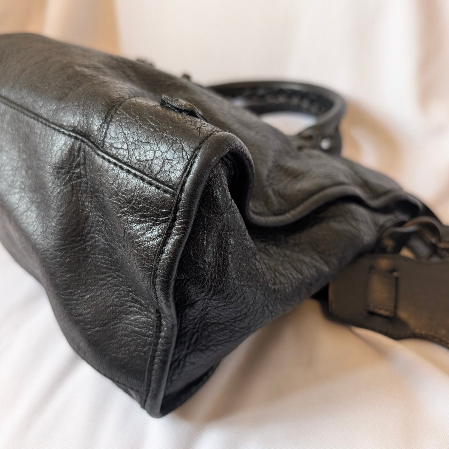 Balenciaga Le City Bag in Medium Black