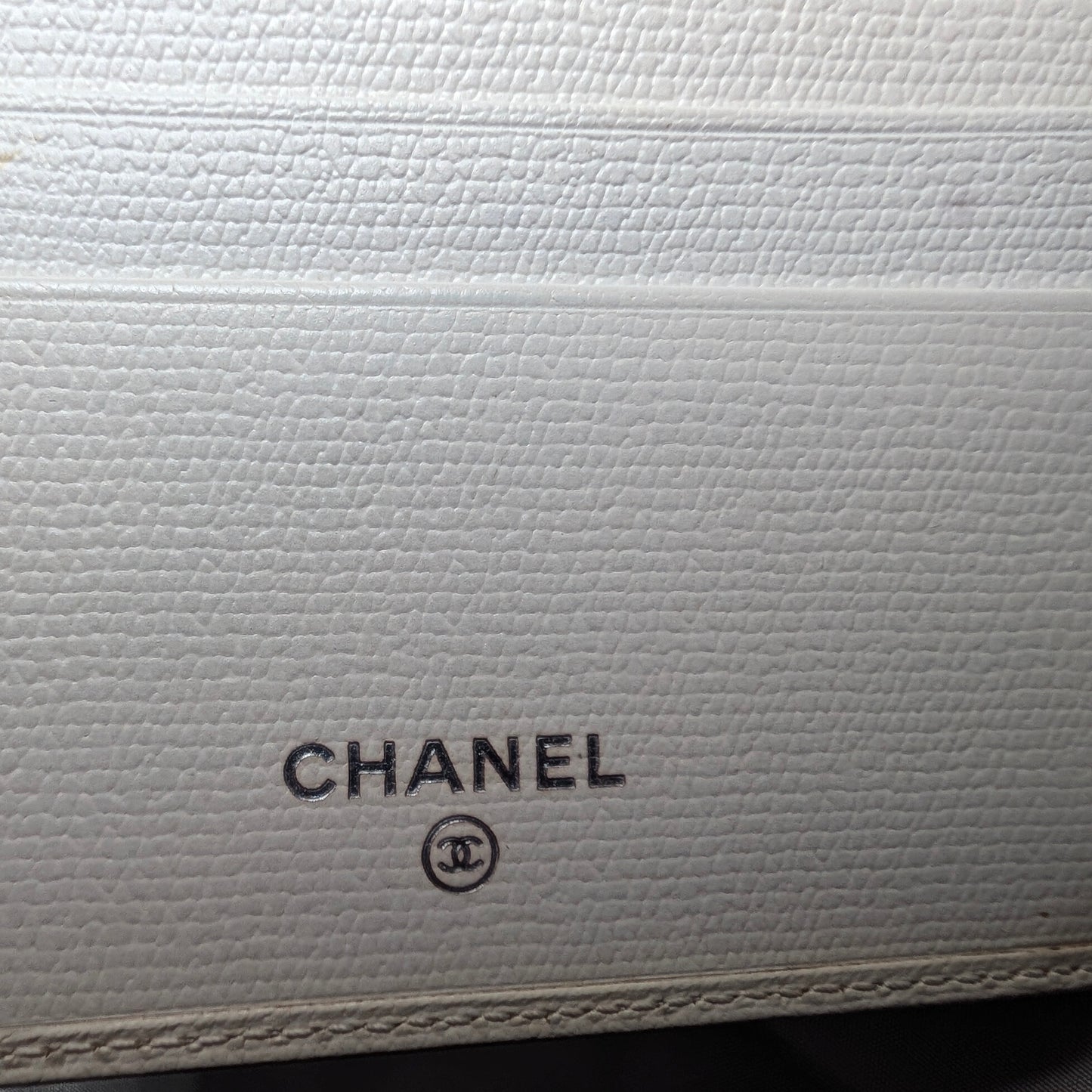 Chanel Bifold White Wallet 231125B21