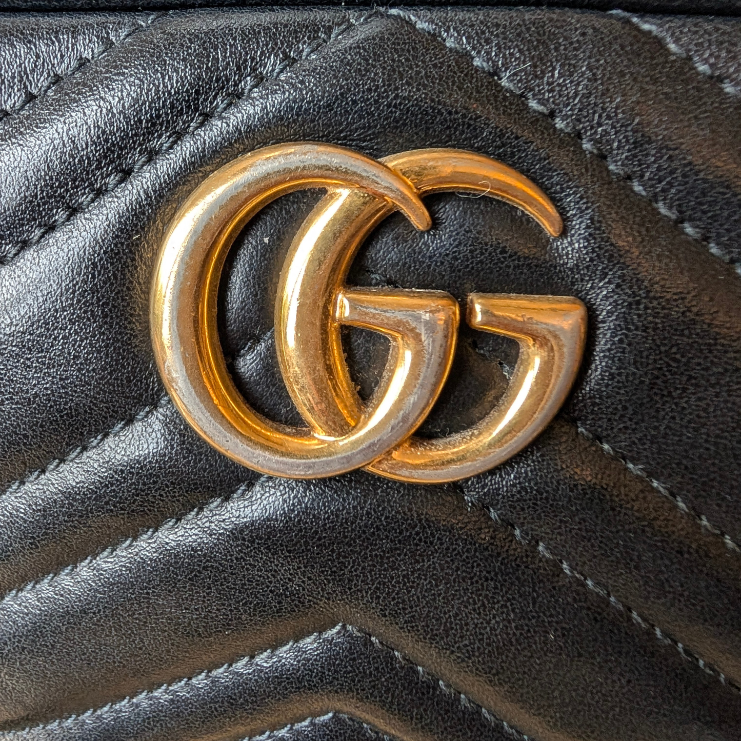 Gucc Mini i Marmont  Camera Bag in Black Leather