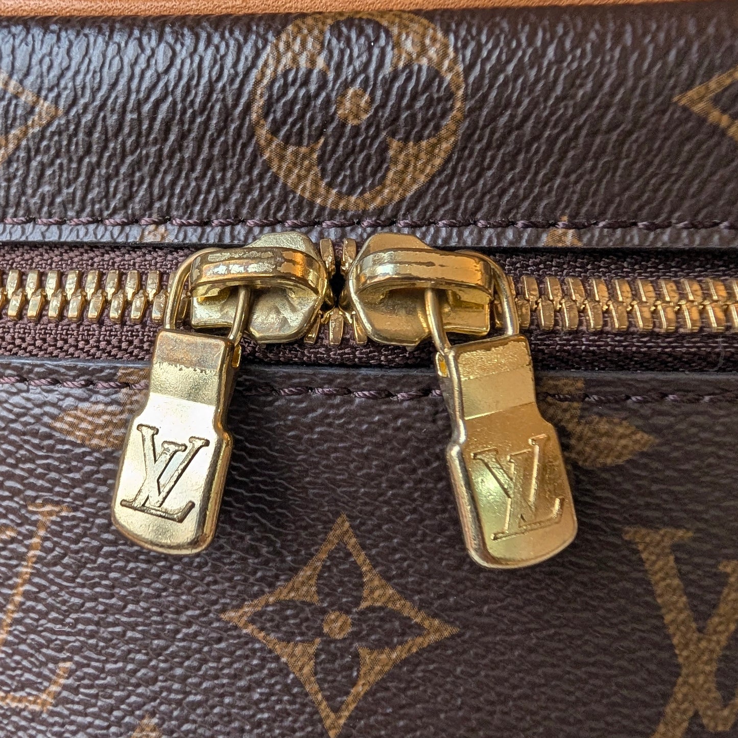 Louis Vuitton Nano Nice Vanity in Monogram Canvas 101225B02