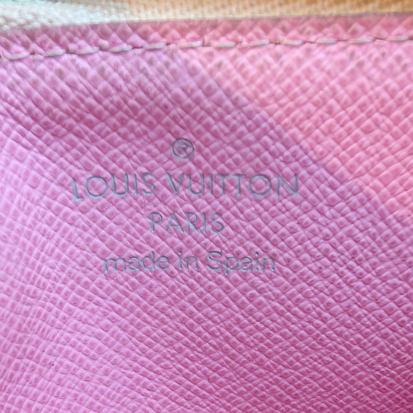 Louis Vuitton Key Pouch X Takashi Murakami in White Multicolor 191125B20