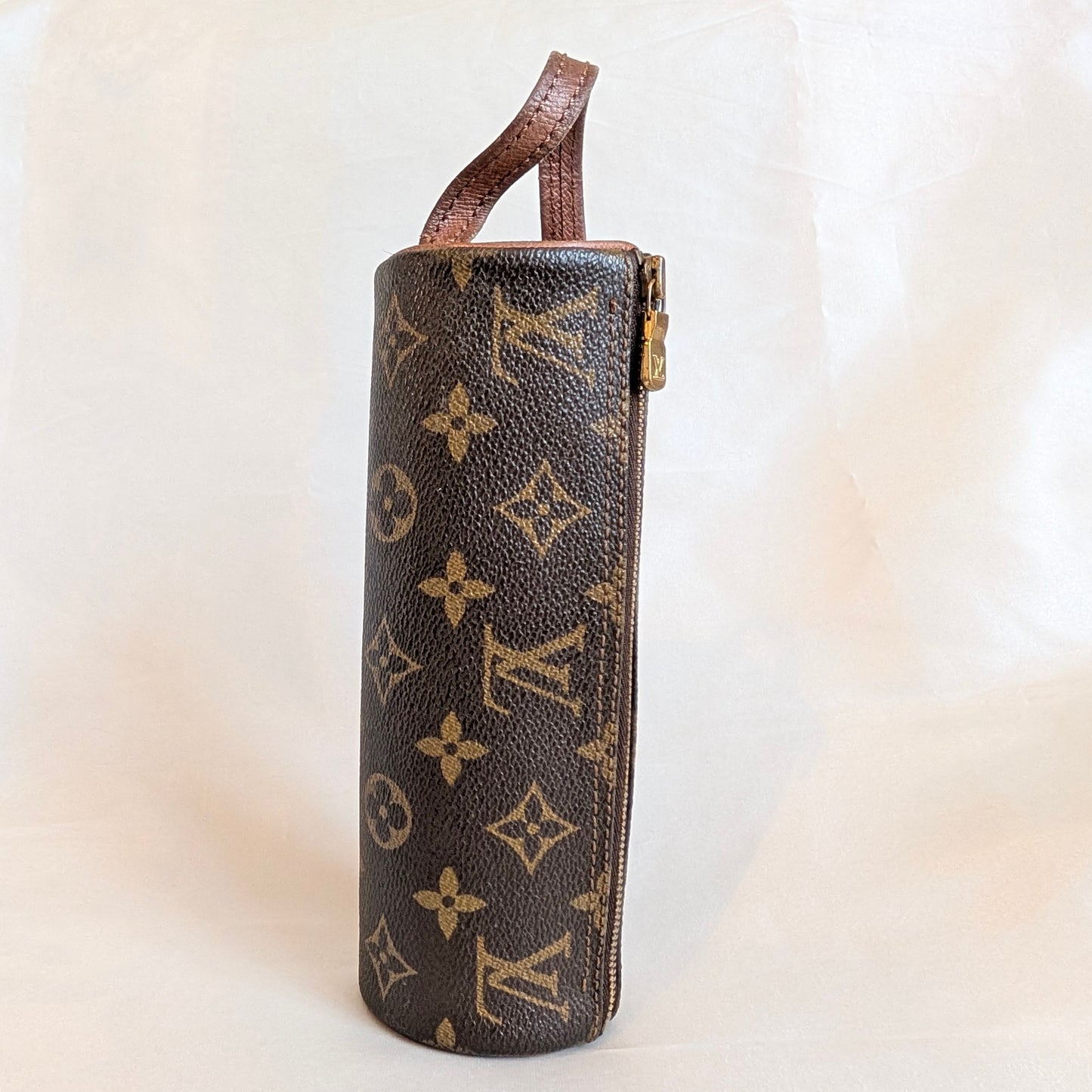 Louis Vuitton Pencil Case Trousse Ronde in Monogram Canvas 191125B19