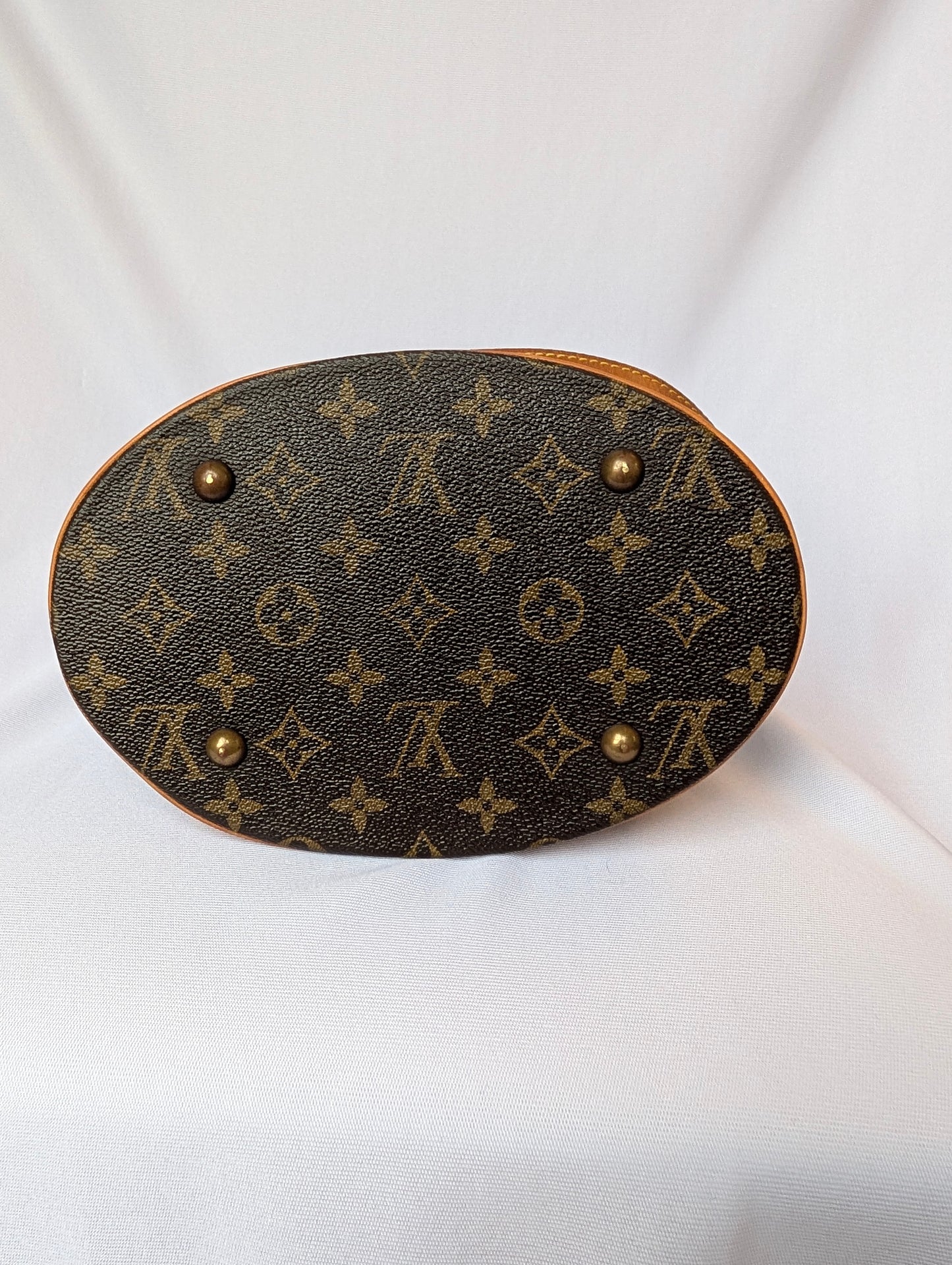 Louis Vuitton 2003 Bucket Bag PM in Monogram Canvas FL0023