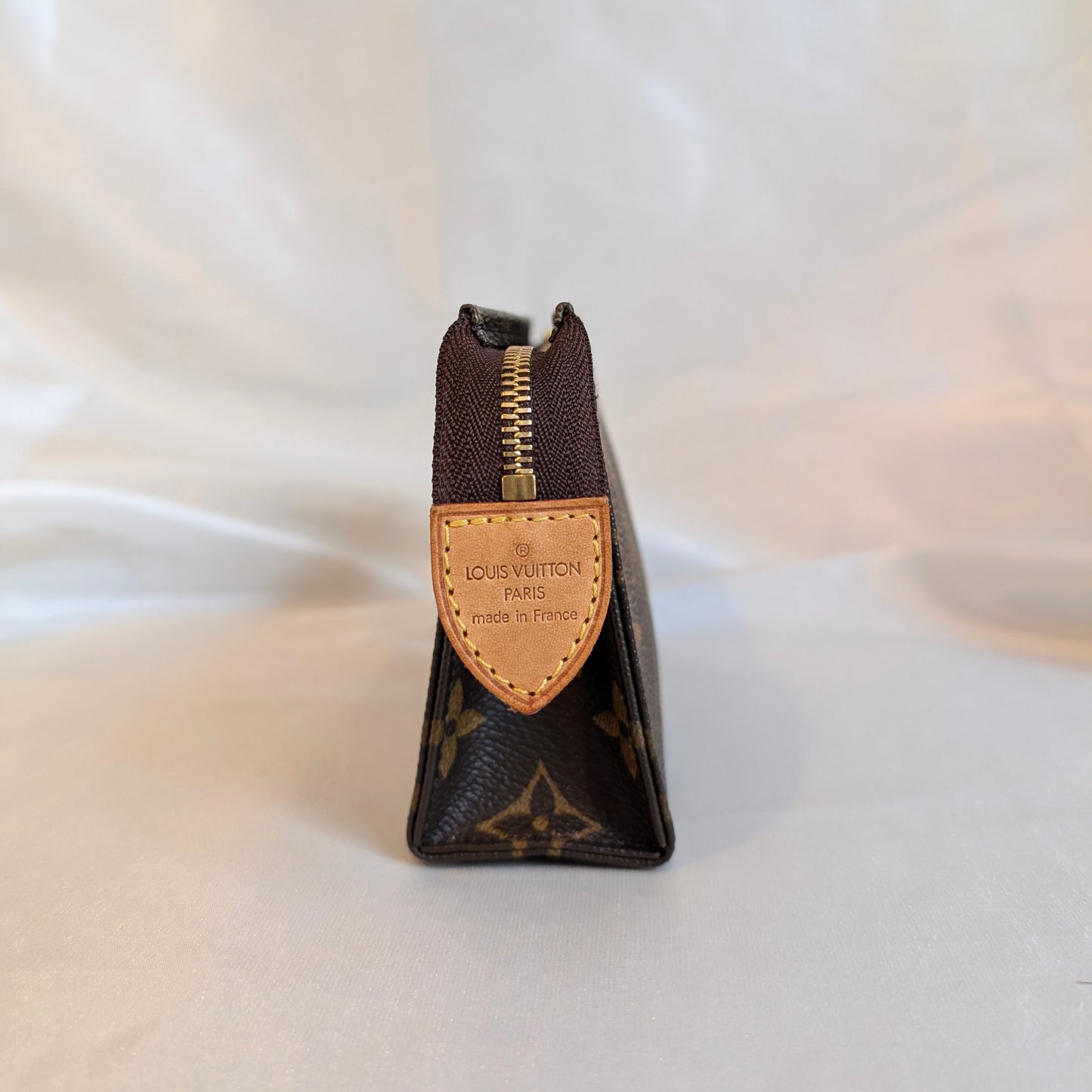 Louis Vuitton Toiletry Pouch 15 in Monogram Canvas 191125B21