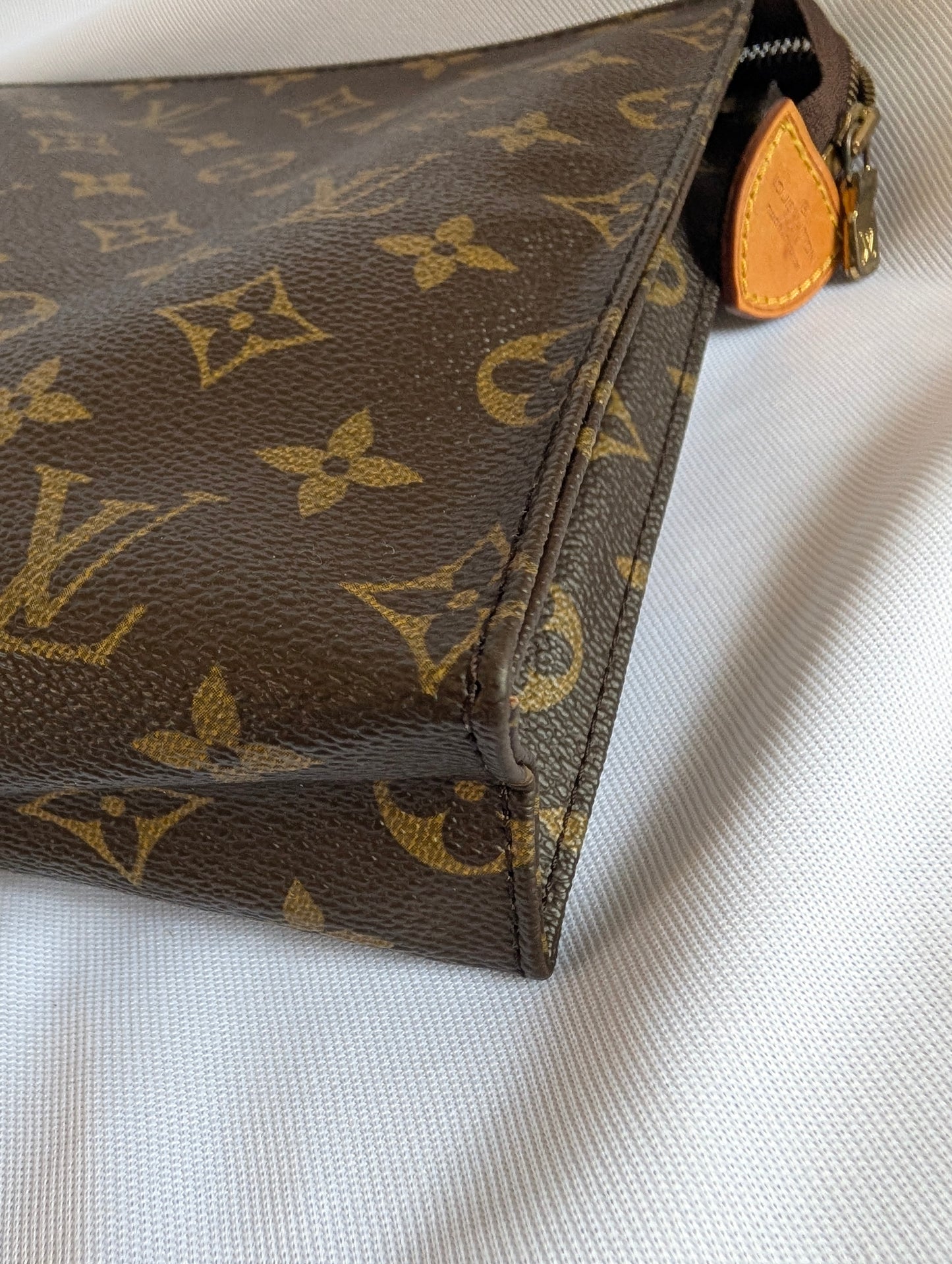 Louis Vuitton 1987 Toiletry Pouch 26 in Monogram  with a Conversion Kit 872TH