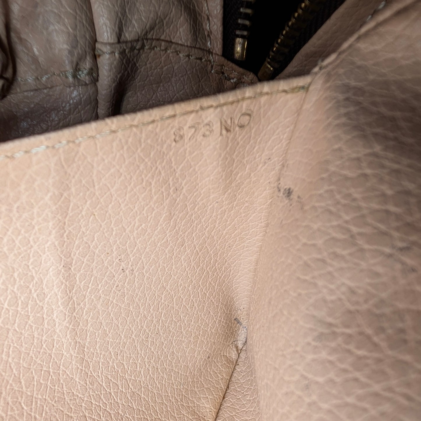 Louis Vuitton Trousse 28 in Monogram Canvas 061225B01